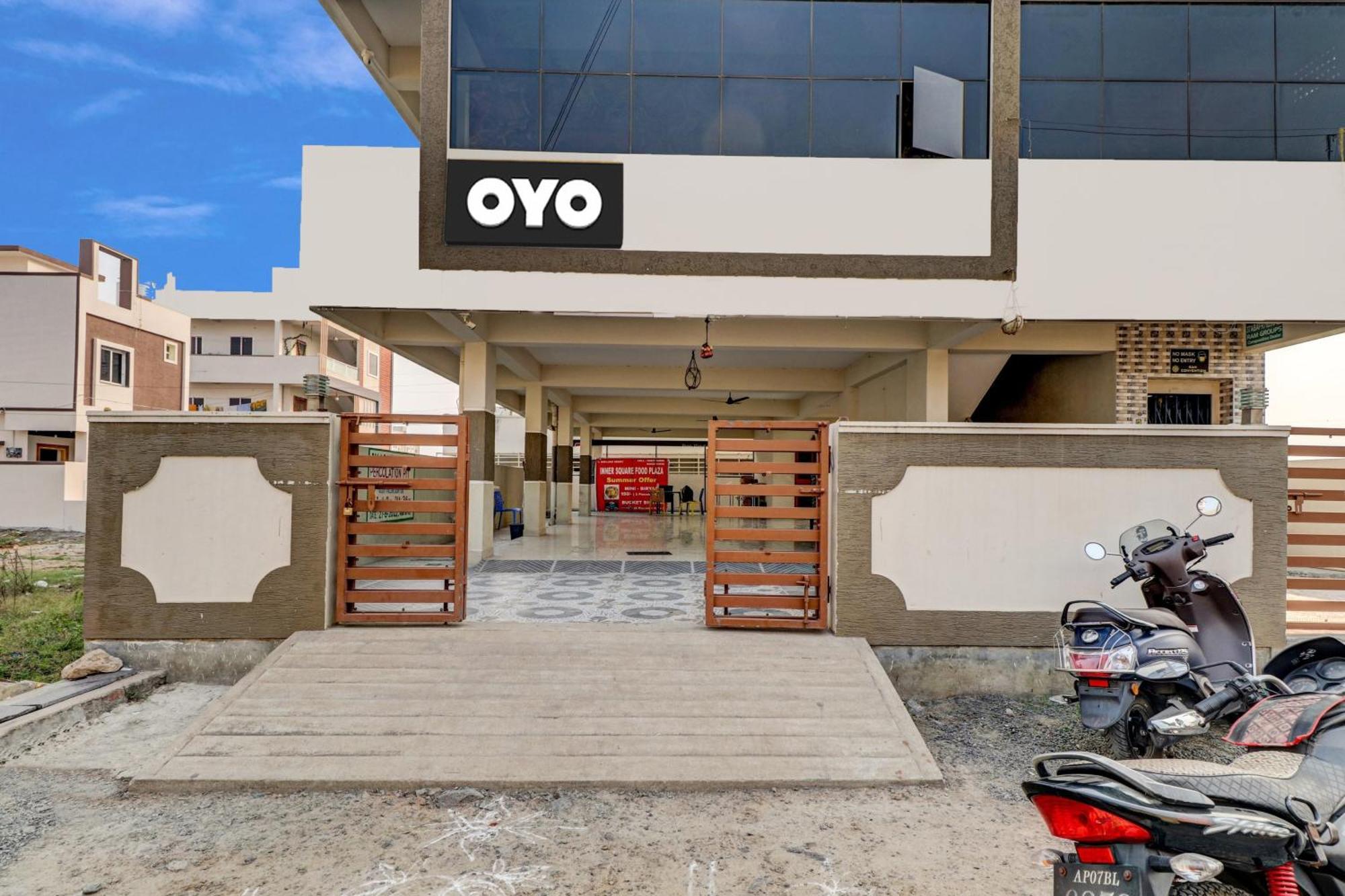 ホテル Oyo Vnr Convention Guntūr エクステリア 写真